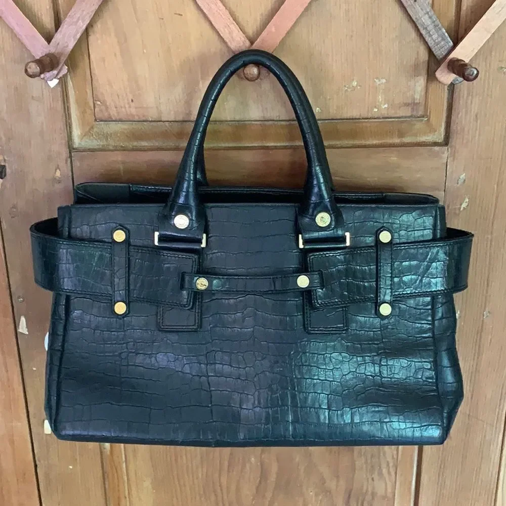 Samantha Thavasa black textured leather satchel